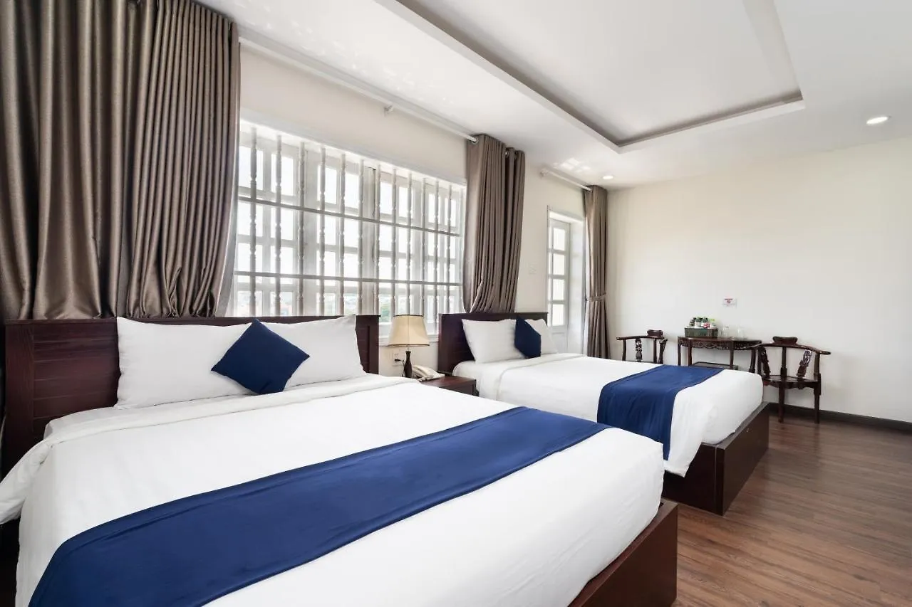 Joi Hotel Vung Tau 2*,