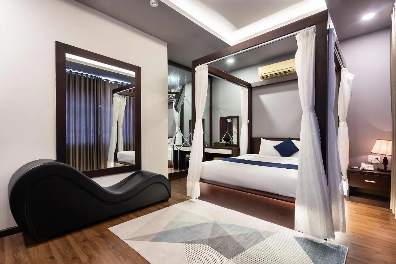 Joi Hotel Вунгтау